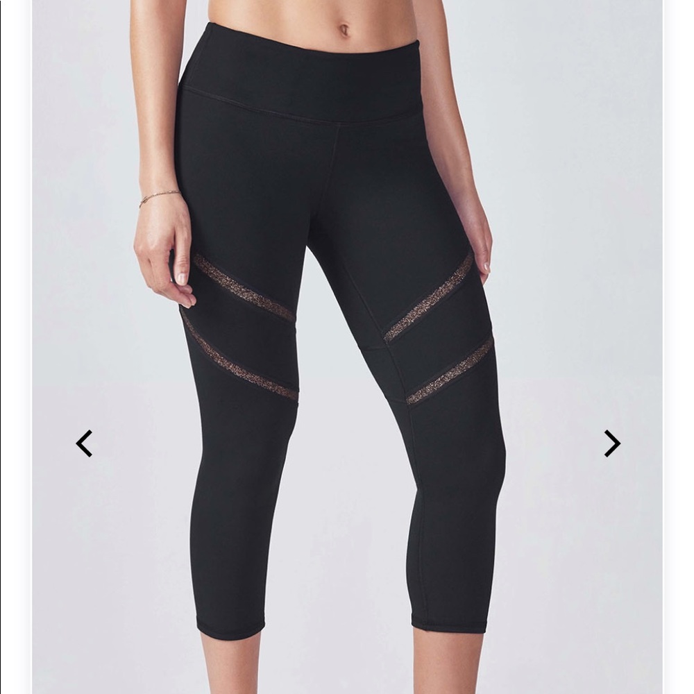 NWT! Fabletics Alessia Capri-Black w/metallic S
